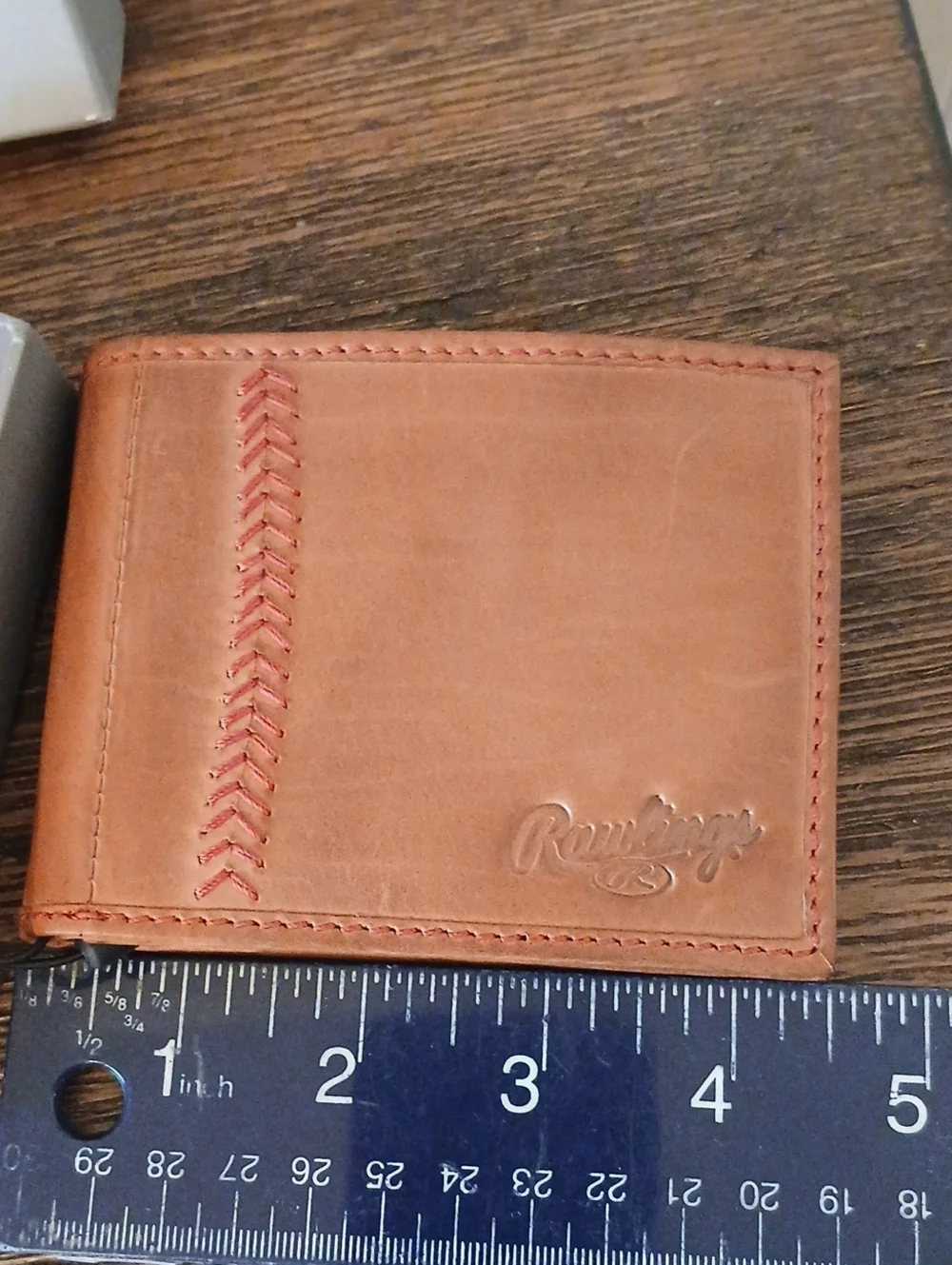 Rawlings wallet stitch